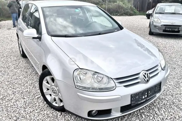 Volkswagen Golf 5 — polovni automobil