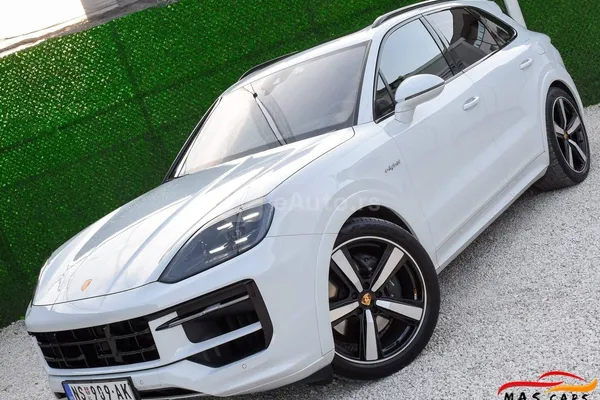 Porsche Cayenne — polovni automobil