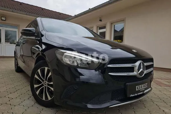 Mercedes Benz B 180 — polovni automobil