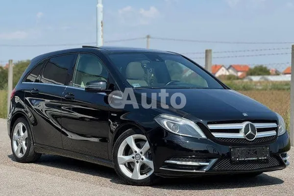 Mercedes Benz B 180 — polovni automobil