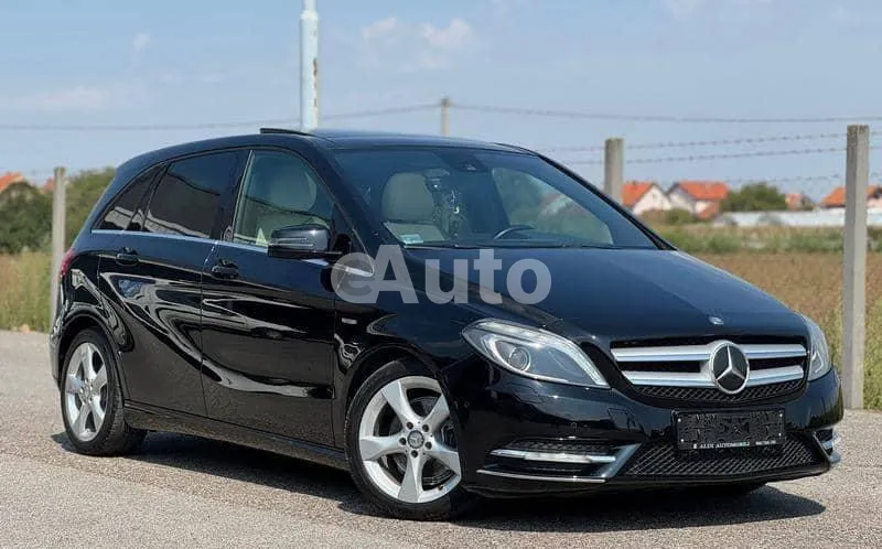 Mercedes Benz B 180 — polovni automobil