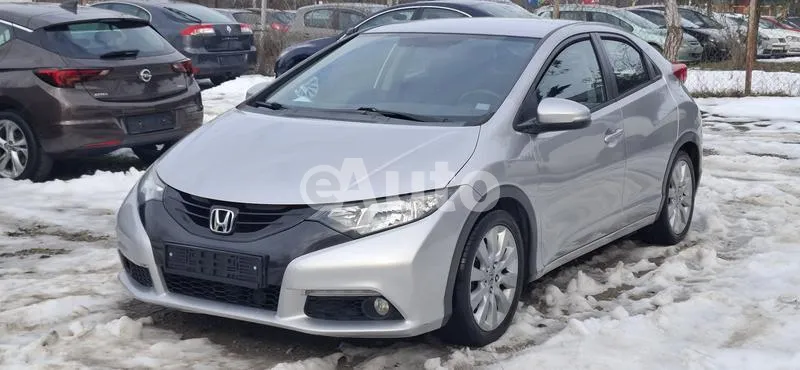 Honda Civic — polovni automobil