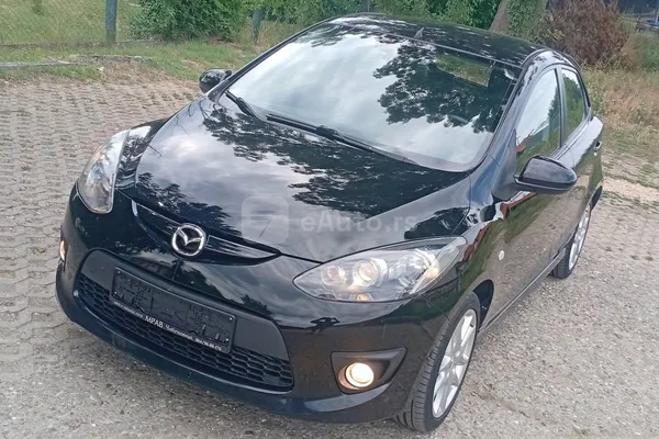 Mazda 2 — polovni automobil