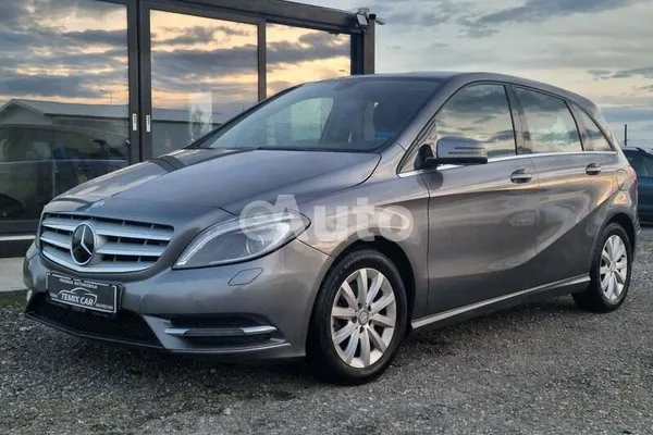 Mercedes Benz B 200 — polovni automobil
