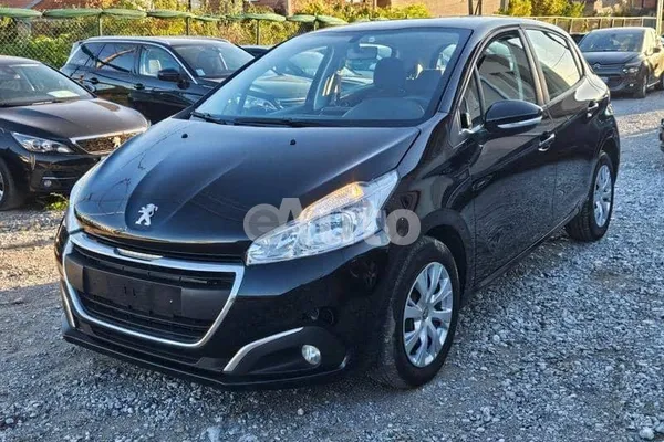 Peugeot 208 — polovni automobil