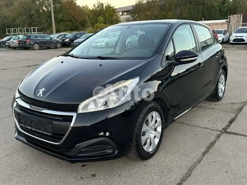 Peugeot 208 — polovni automobil
