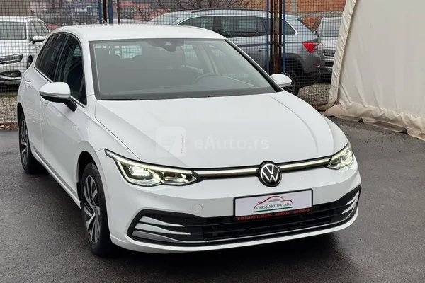 Volkswagen Golf 8 — polovni automobil
