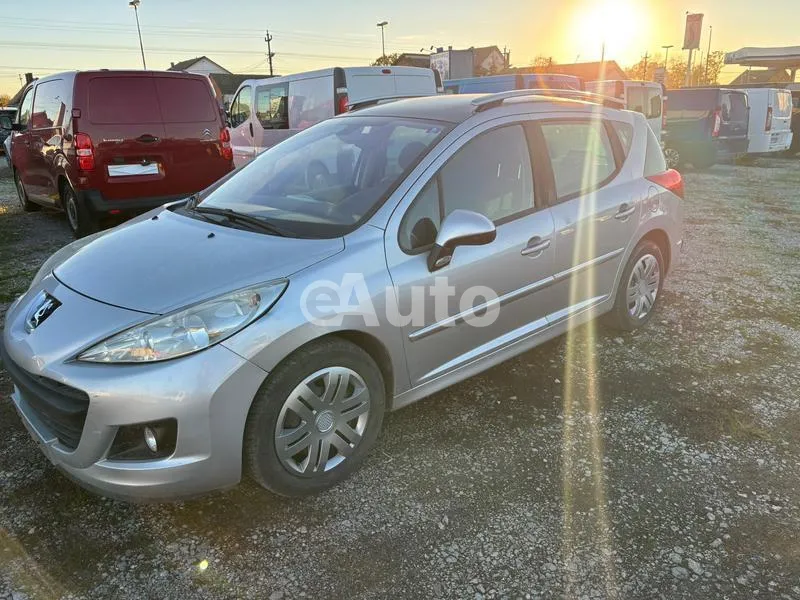 Peugeot 207 — polovni automobil