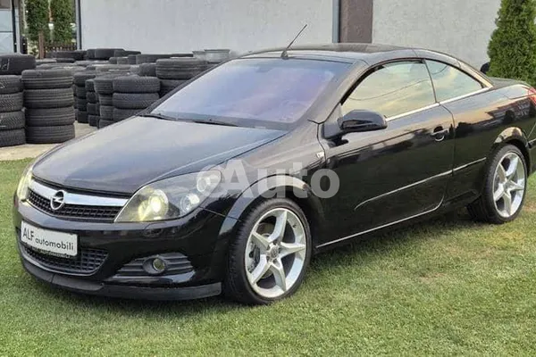 Opel Astra H — polovni automobil