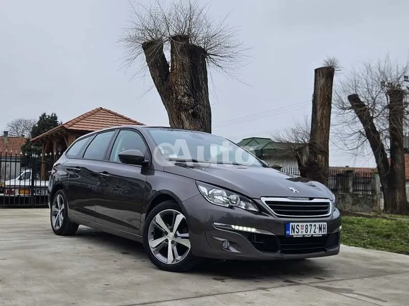 Peugeot 308 — polovni automobil