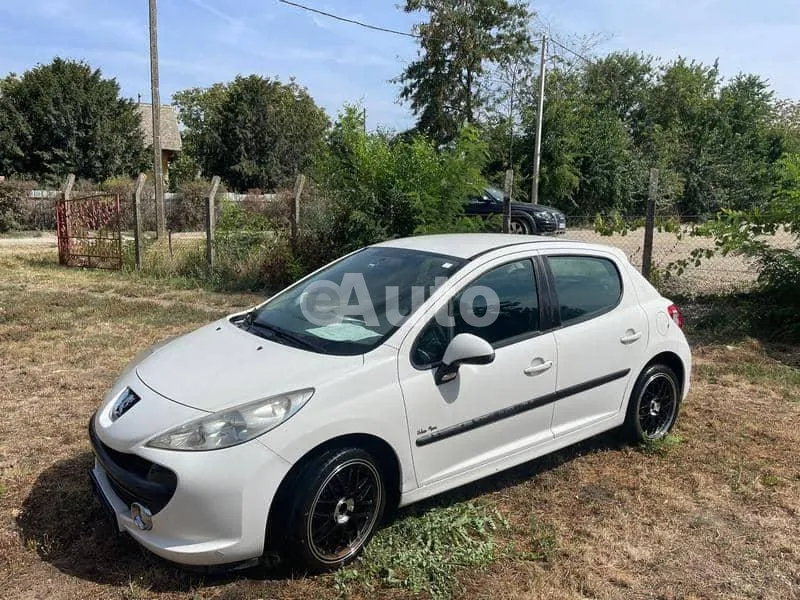 Peugeot 207 — polovni automobil