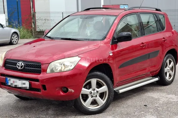 Toyota RAV 4 — polovni automobil
