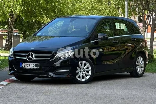Mercedes Benz B 180 — polovni automobil
