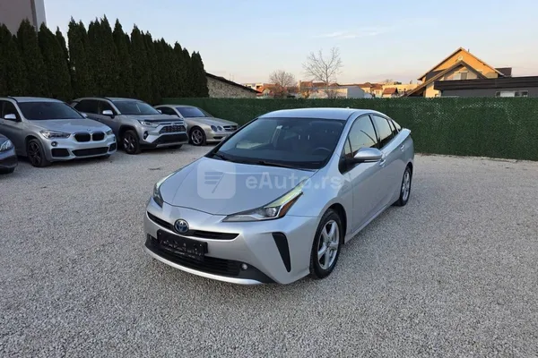 Toyota Prius — polovni automobil