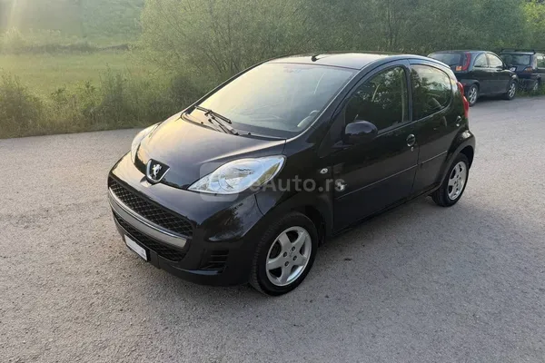 Peugeot 107 — polovni automobil