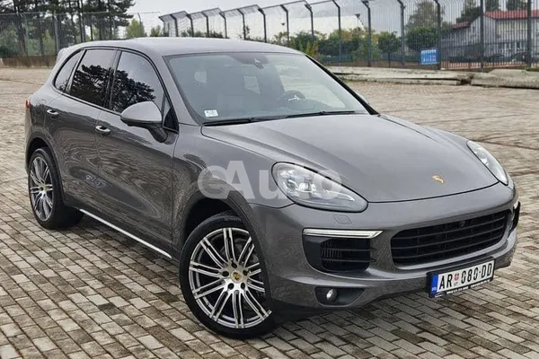 Porsche Cayenne — polovni automobil