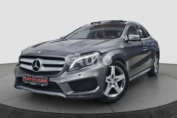 Mercedes Benz GLA 180 — polovni automobil