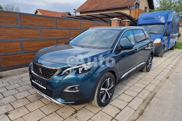 Peugeot 5008 — polovni automobil