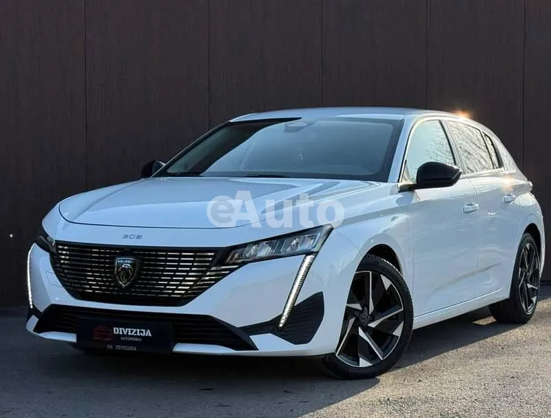 Peugeot 308 — polovni automobil