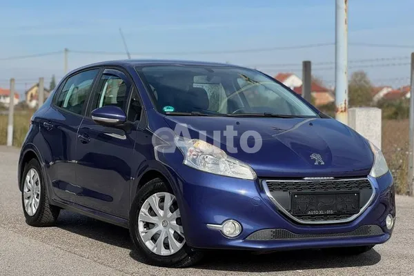 Peugeot 208 — polovni automobil