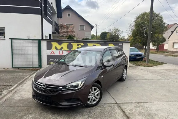 Opel Astra K — polovni automobil