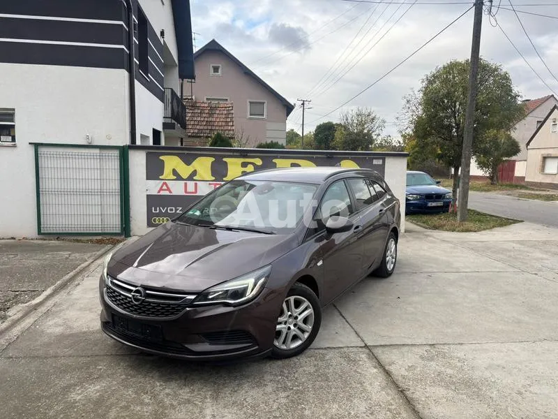 Opel Astra K — polovni automobil
