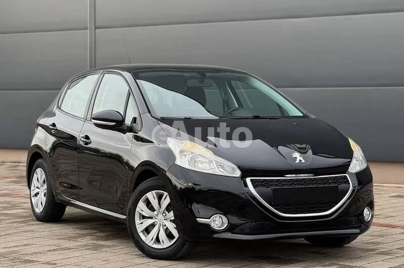 Peugeot 208 — polovni automobil