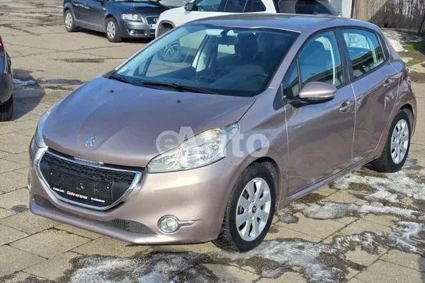 Peugeot 208 — polovni automobil