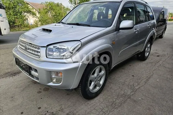 Toyota RAV 4 — polovni automobil