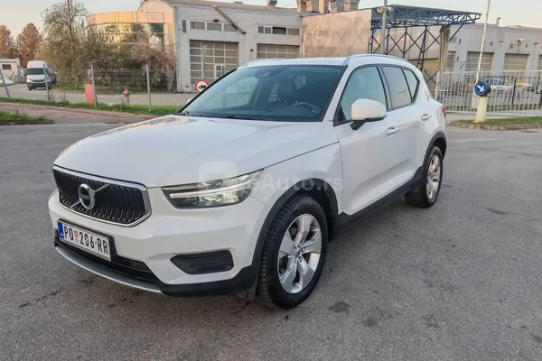 Volvo XC40 — polovni automobil