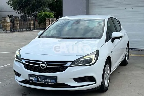 Opel Astra K — polovni automobil