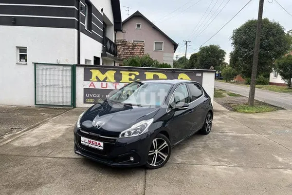 Peugeot 208 — polovni automobil