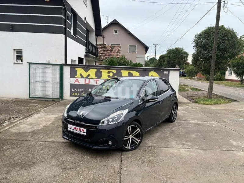 Peugeot 208 — polovni automobil