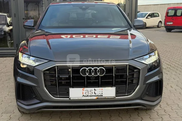 Audi Q8 — polovni automobil