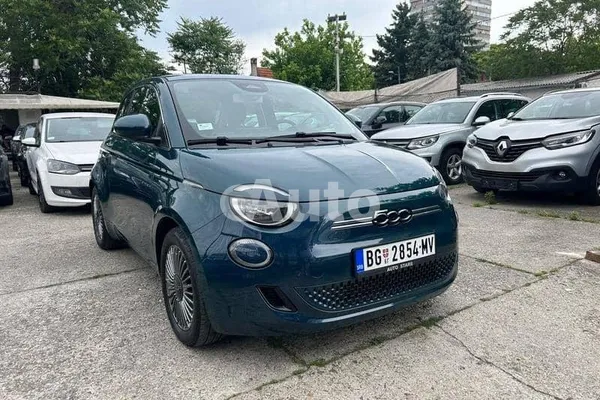 Fiat 500e — polovni automobil