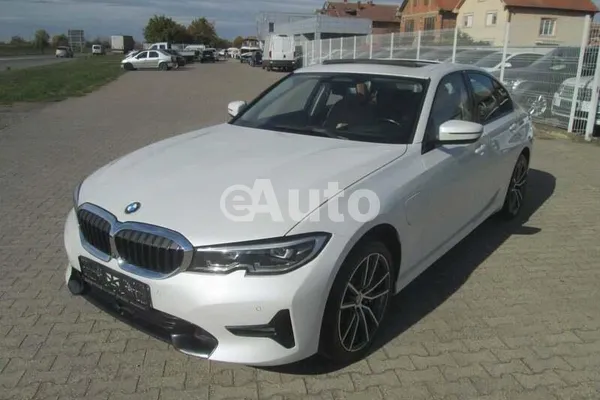 BMW 330 — polovni automobil