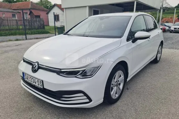 Volkswagen Golf 8 — polovni automobil