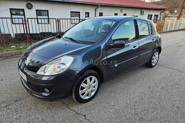 Renault Clio — polovni automobil