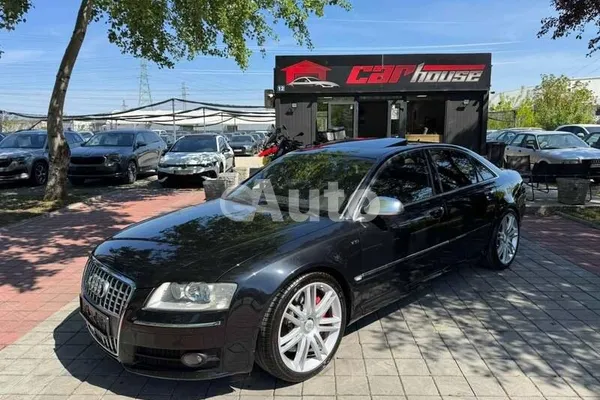 Audi S8 — polovni automobil