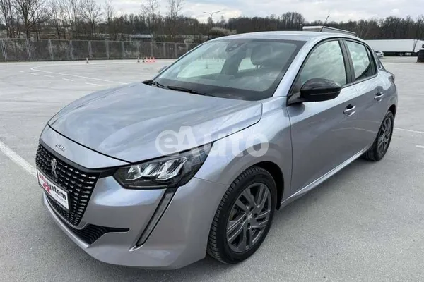 Peugeot 208 — polovni automobil