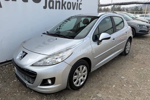 Peugeot 207 — polovni automobil