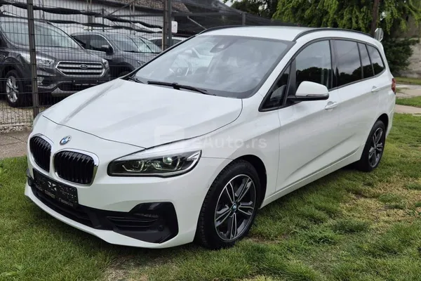 BMW 218 — polovni automobil
