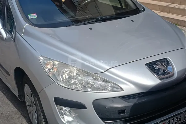 Peugeot 308 — polovni automobil