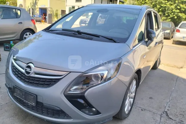 Opel Zafira — polovni automobil