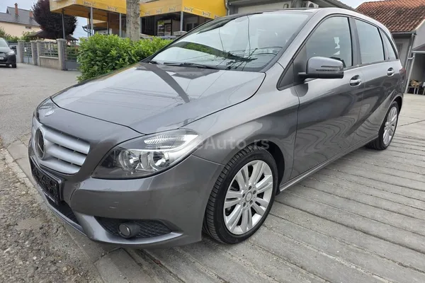 Mercedes Benz B 180 — polovni automobil