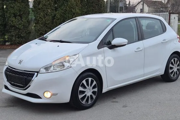 Peugeot 208 — polovni automobil