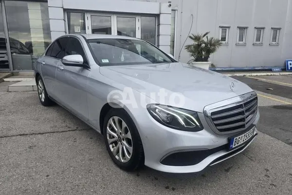 Mercedes Benz E 220 — polovni automobil