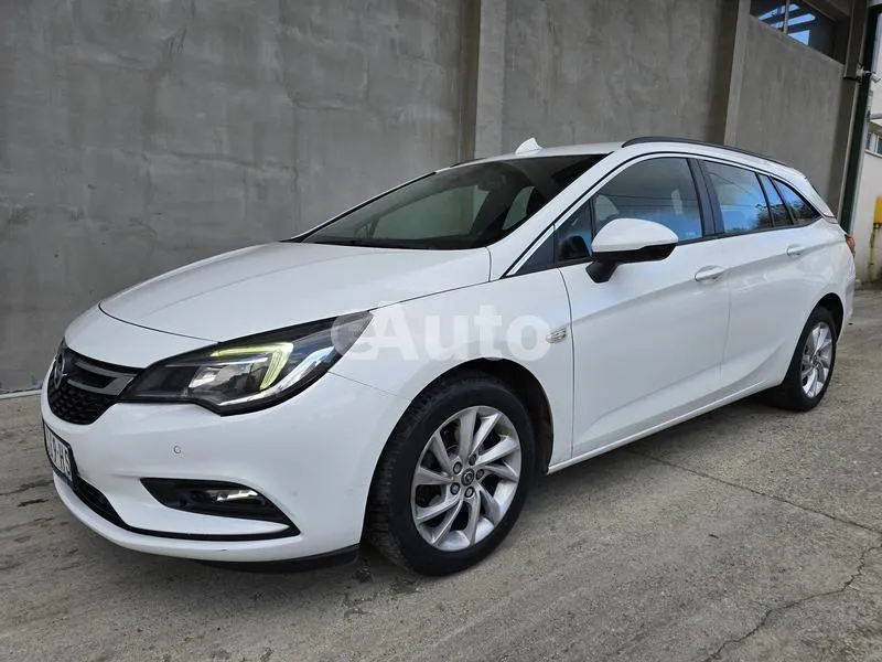 Opel Astra K — polovni automobil