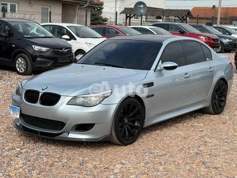 BMW M5 — polovni automobil