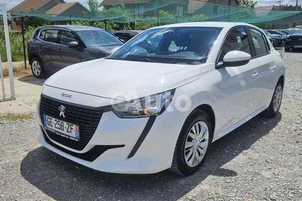 Peugeot 208 — polovni automobil
